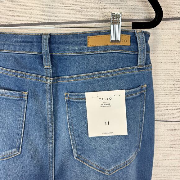 Cello Juniors High Rise Distressed Skinny Flare Boho Rodeo Jeans Size 11 - Picture 5 of 11